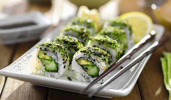 Quels sont les meilleurs accompagnements pour des sushis maison ?