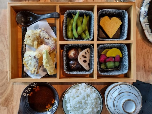 Quelles sont les meilleures idées de bento box pour le déjeuner au travail ?